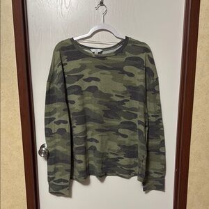 Time and Tru Camo Print Long Sleeve Shirt Size XL